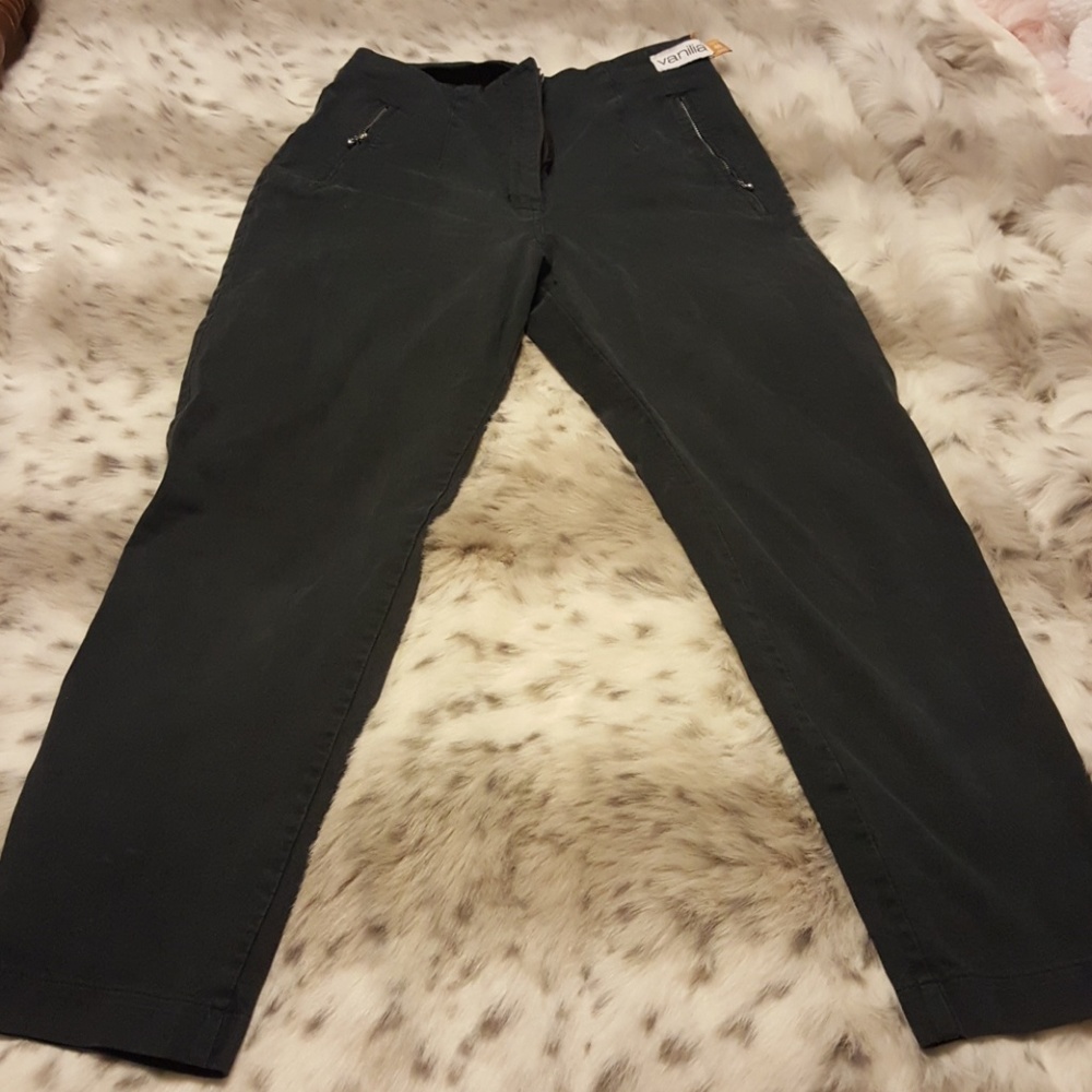 Navy blue Vanilia jeans with silver zippers